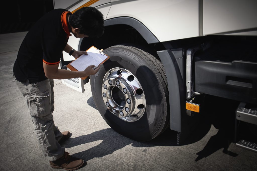 Mobile Tyre Fitting for Trucks | 247 Mobile Tyre Fitting.com